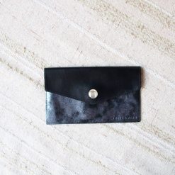 Petite Maroquinerie | JULES & JENN Pochette Enveloppe Cuir Upcycle Argente Noir/Gris